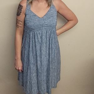 X-back sleeveless summer dress